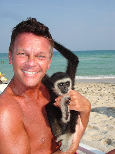 Steve Valentine Photo 34