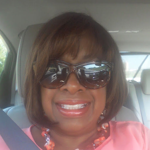 Robin Waters Photo 15