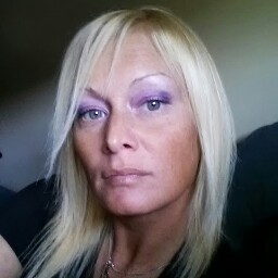 Amber Fredricks Photo 2