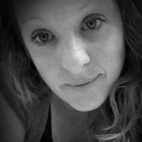 Robin Ricker Photo 22