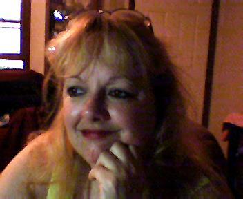 Debbie Richards Photo 22