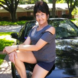 Debbie Mullins Photo 17