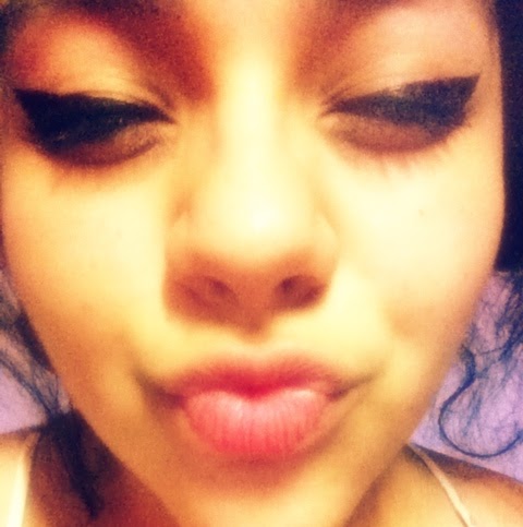 Sara Benitez Photo 17