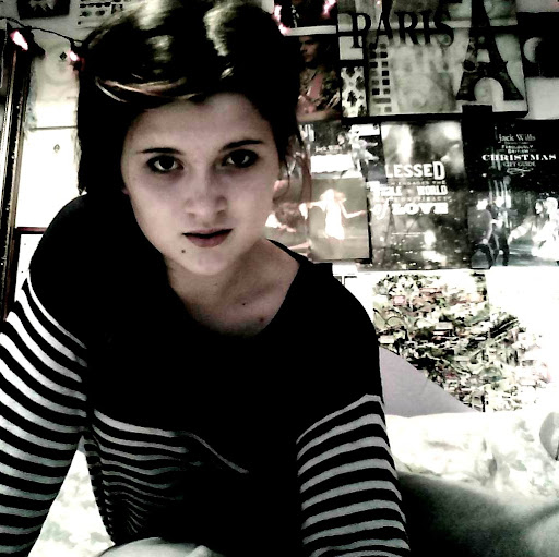 Maria Oxley Photo 7