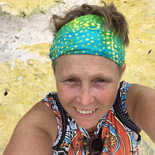 Sarah Hamilton Photo 46