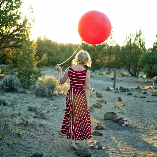 Jennifer Houston Photo 28