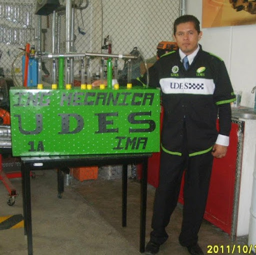 Adrian Caballero Photo 29