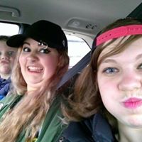 Megan Rowe Photo 20