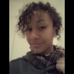 Emely Fernandez Photo 15