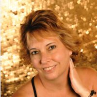 Carole Howell Photo 18