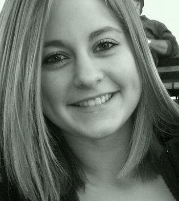 Erin Shoemaker Photo 31