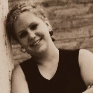 Elizabeth Dickey Photo 7