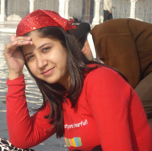 Shama Sharma Photo 19