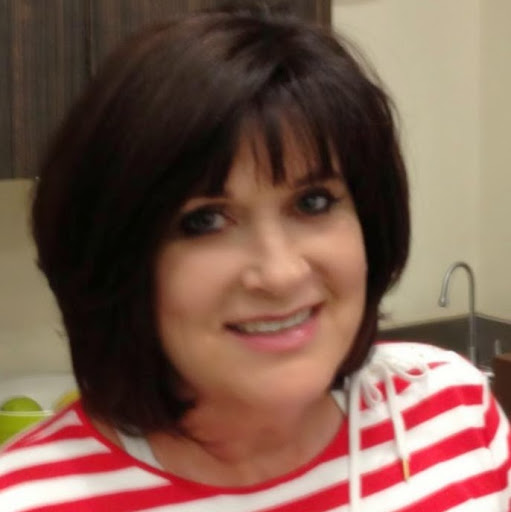 Linda Hendrickson Photo 34