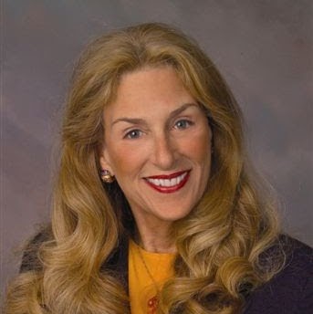 Martha Lee Photo 25