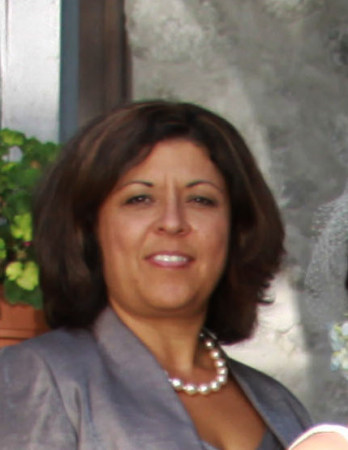 Anna Hernandez Photo 4