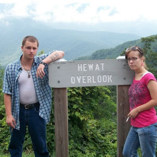 Danielle Carpenter Photo 45