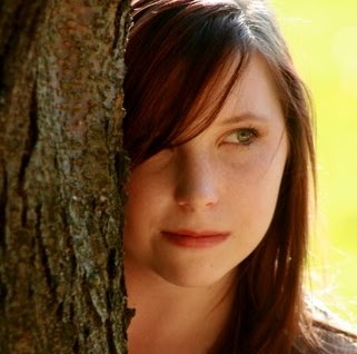 Samantha Roberts Photo 26