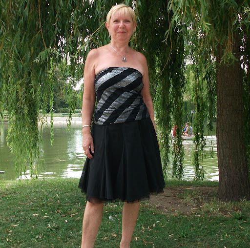 Christine Moreau Photo 4