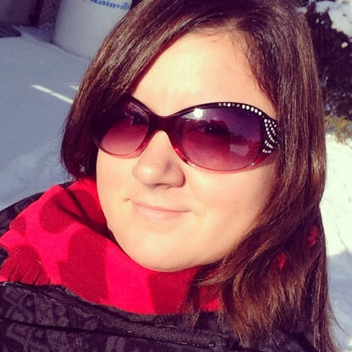 Kristen Cook Photo 10