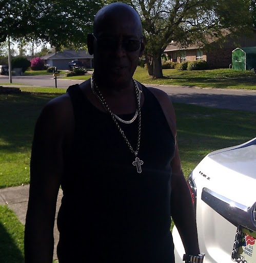 Aaron Burks Photo 36