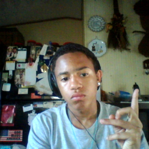 Julius Lewis Photo 23