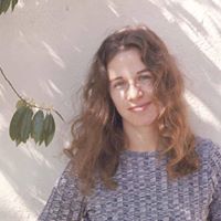 Elizabeth Heller Photo 27