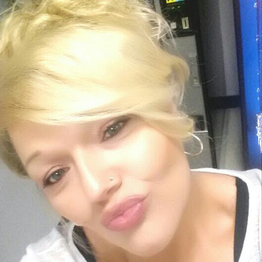 Julie Golden Photo 3