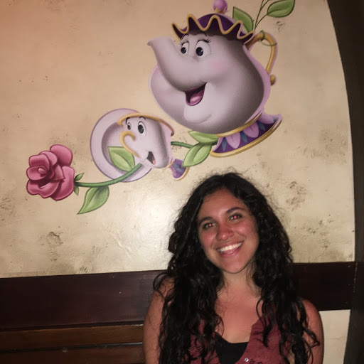 Julissa Fuentes Photo 7