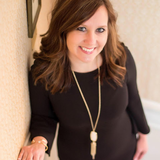 Stephanie Mcconnell Photo 32