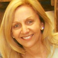 Hilary Robinson Photo 20