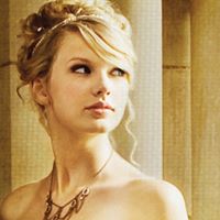 Laura Swift Photo 16