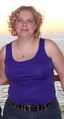 Elizabeth Arnold Photo 41