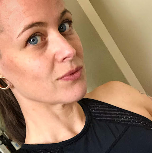 Michelle Lowe Photo 25