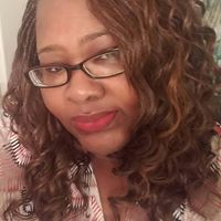 Stephanie Hollins Photo 13