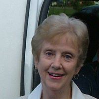 Helen Springer Photo 23