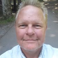 Eric Carlsen Photo 17