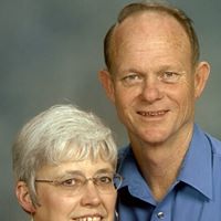 Linda Norton Photo 23