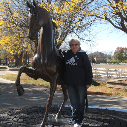 Connie Hahn Photo 32