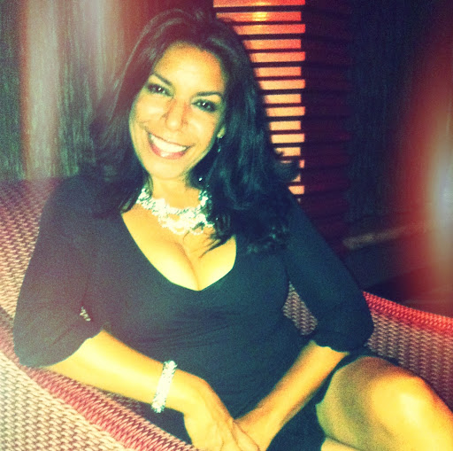 Jeannette Perez Photo 9