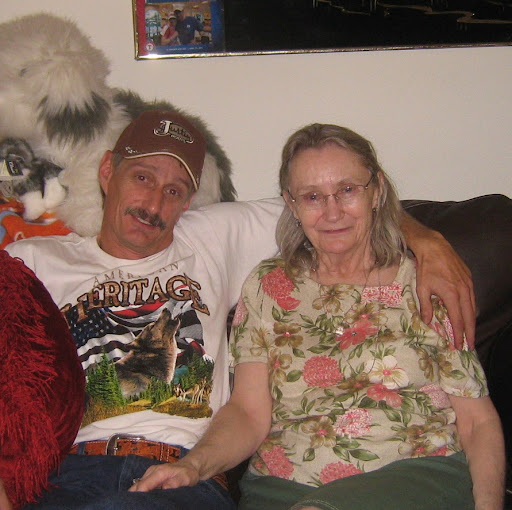 Bobbie Davis Photo 15