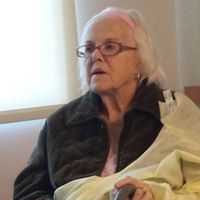 Pamela Lynch Photo 25