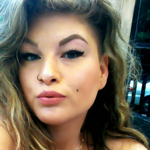 Elizabeth Deal Photo 17