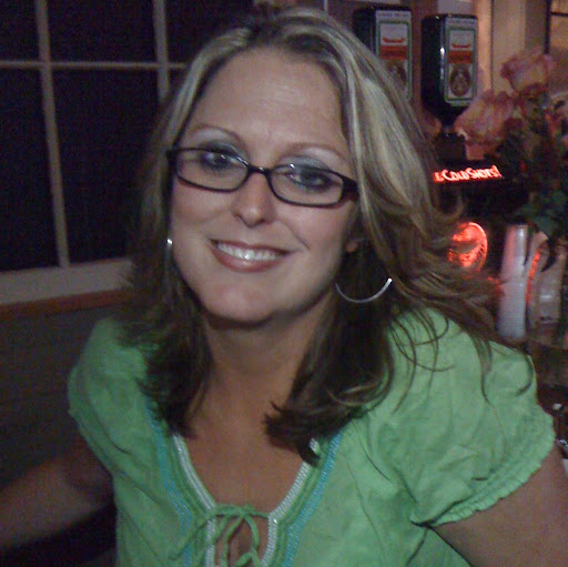 Cindy Hogan Photo 12