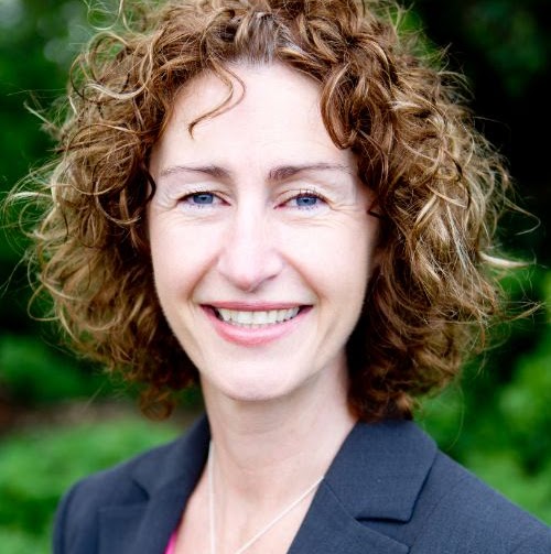 Sarah Elliott Photo 41