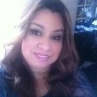 Carol Alvarez Photo 32