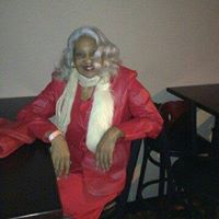 Dionne Watson Photo 9