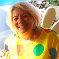 Deborah Devine Photo 21