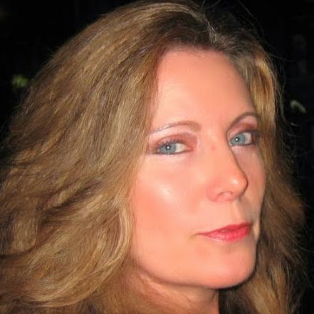 Linda Christopher Photo 19