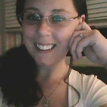 Kimberly Holland Photo 33